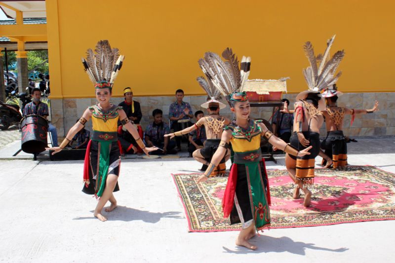 indonesia welcome dance